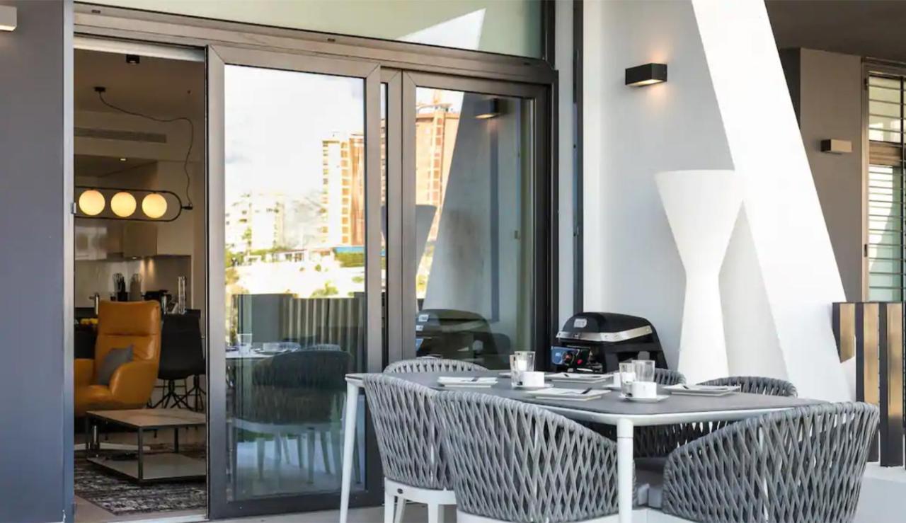 Luxury Apartment With Private Hot Tub By Poniente Beach Benidorm Exterior photo